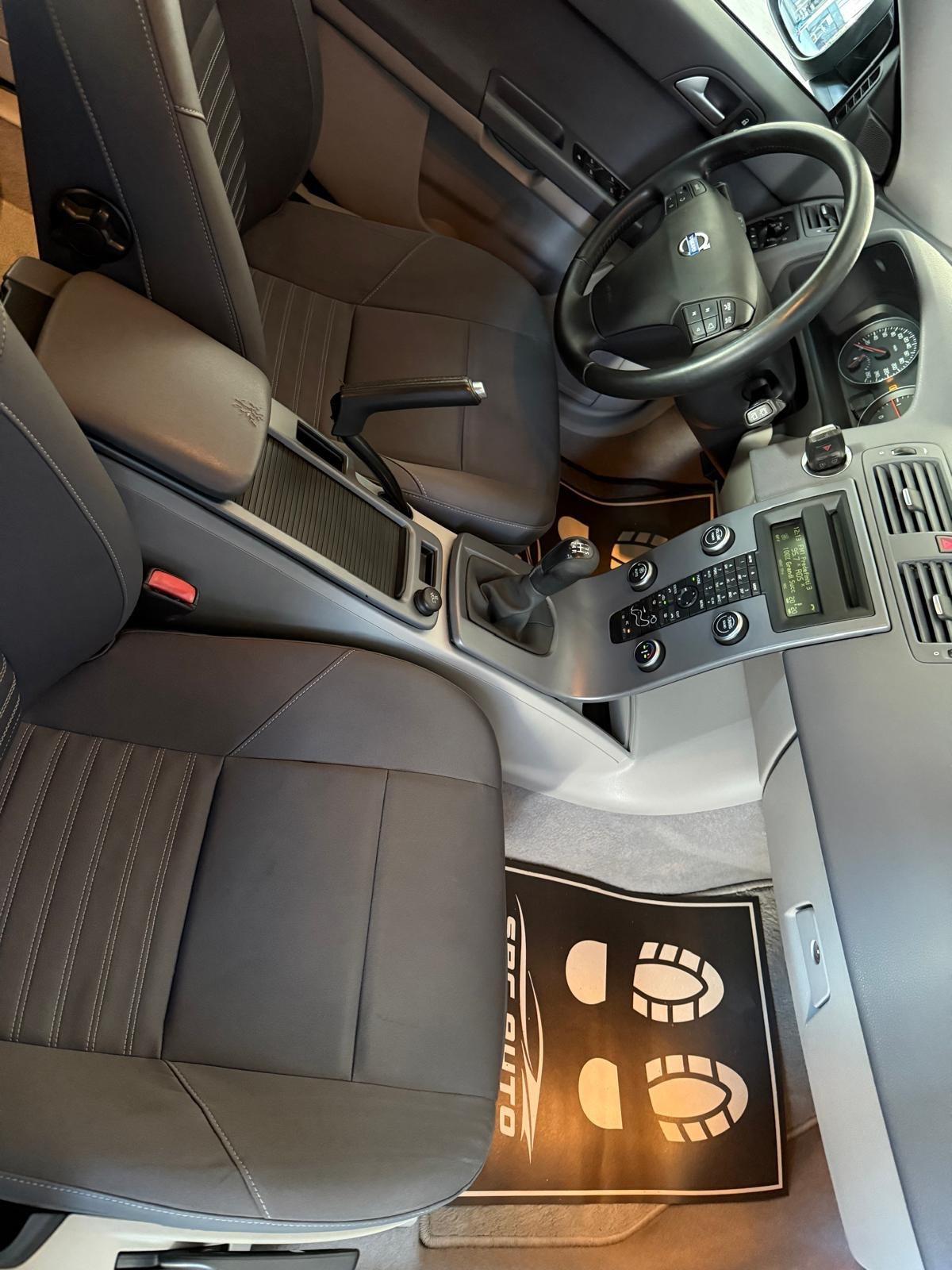 Volvo V50 D4 R-design