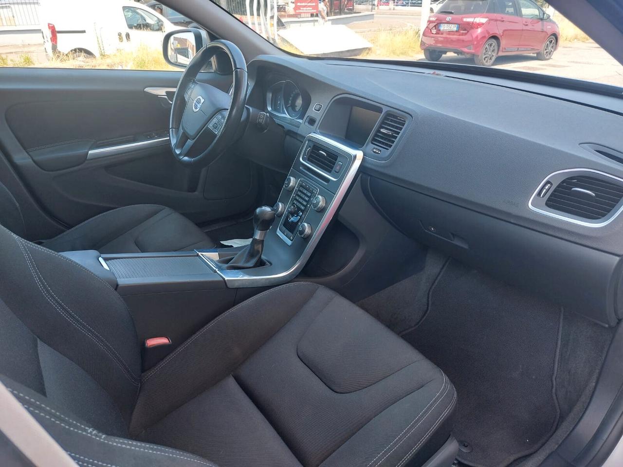 Volvo V60 D3 SW Momentum STUPENDA UNICO PROPRIETARIO