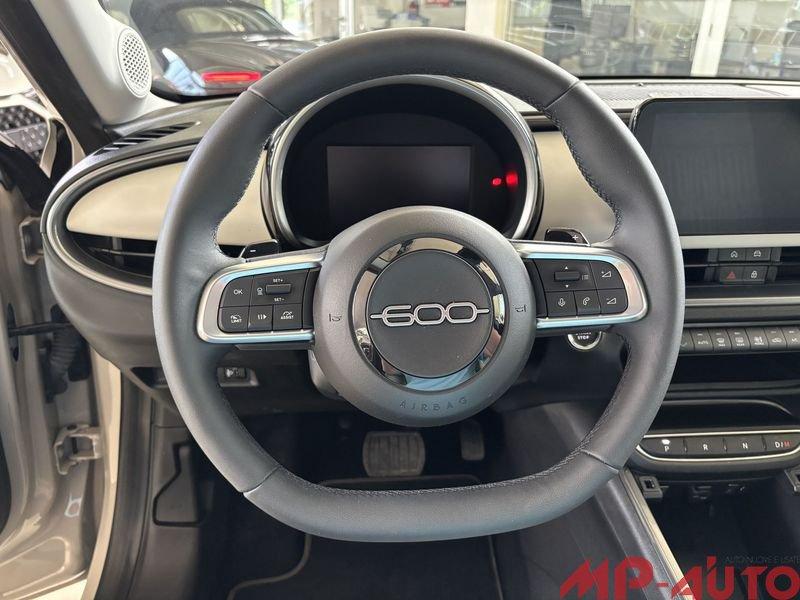 FIAT 600 1.2 Hybrid 110cv La Prima