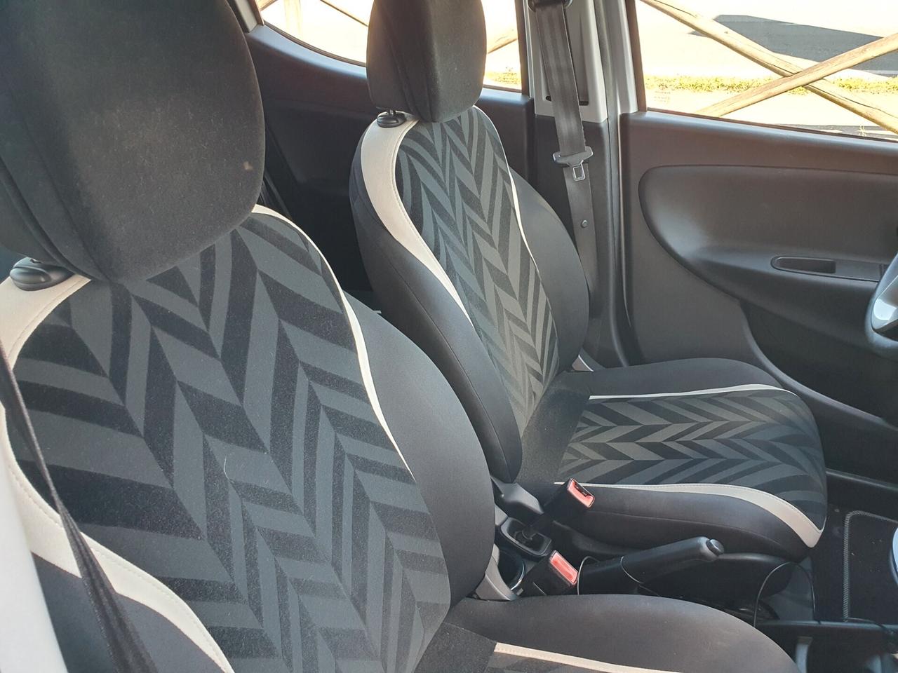 Lancia Ypsilon 1.2 69 CV 5 porte Mya