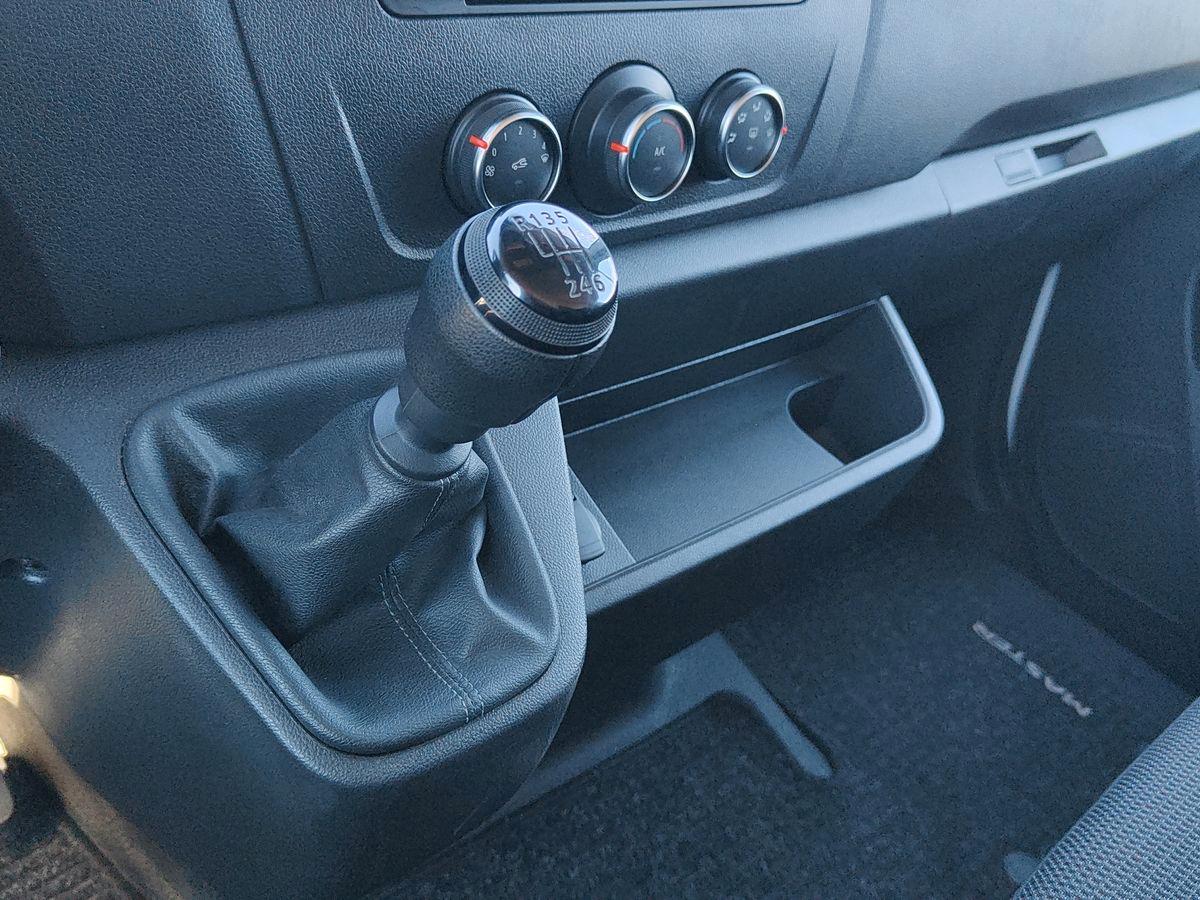 RENAULT Master IV - master T35 traz.post. 2.3 energy dci 165cv L4H3 Start