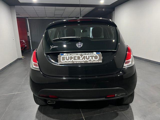 LANCIA Ypsilon 1.2 69 CV 5 porte Gold
