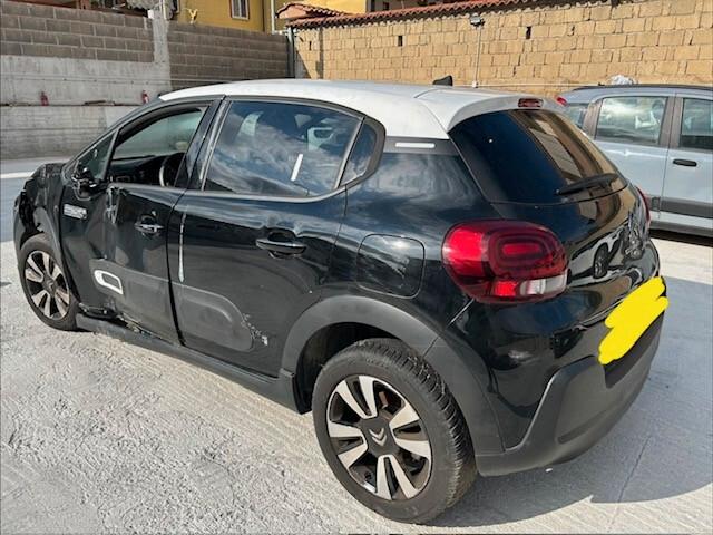 Citroen C3 2023 sinistrata incidentata BlueHDi 100 S&S Shine