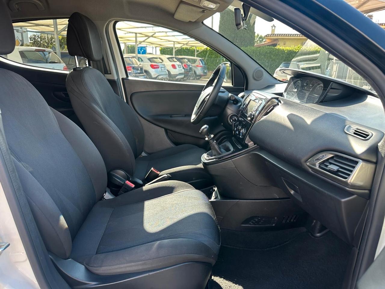 Lancia New Ypsilon 1.2 Benzina