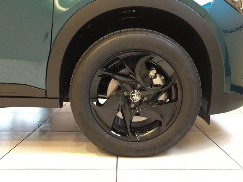 Alfa Romeo Junior BEV 156CV/115kW elettrica