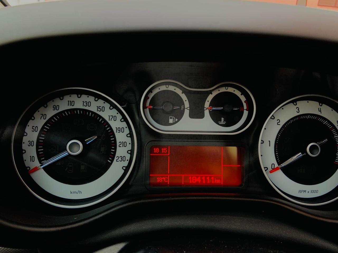 Fiat 500L 0.9 TwinAir Turbo Natural Power Lounge