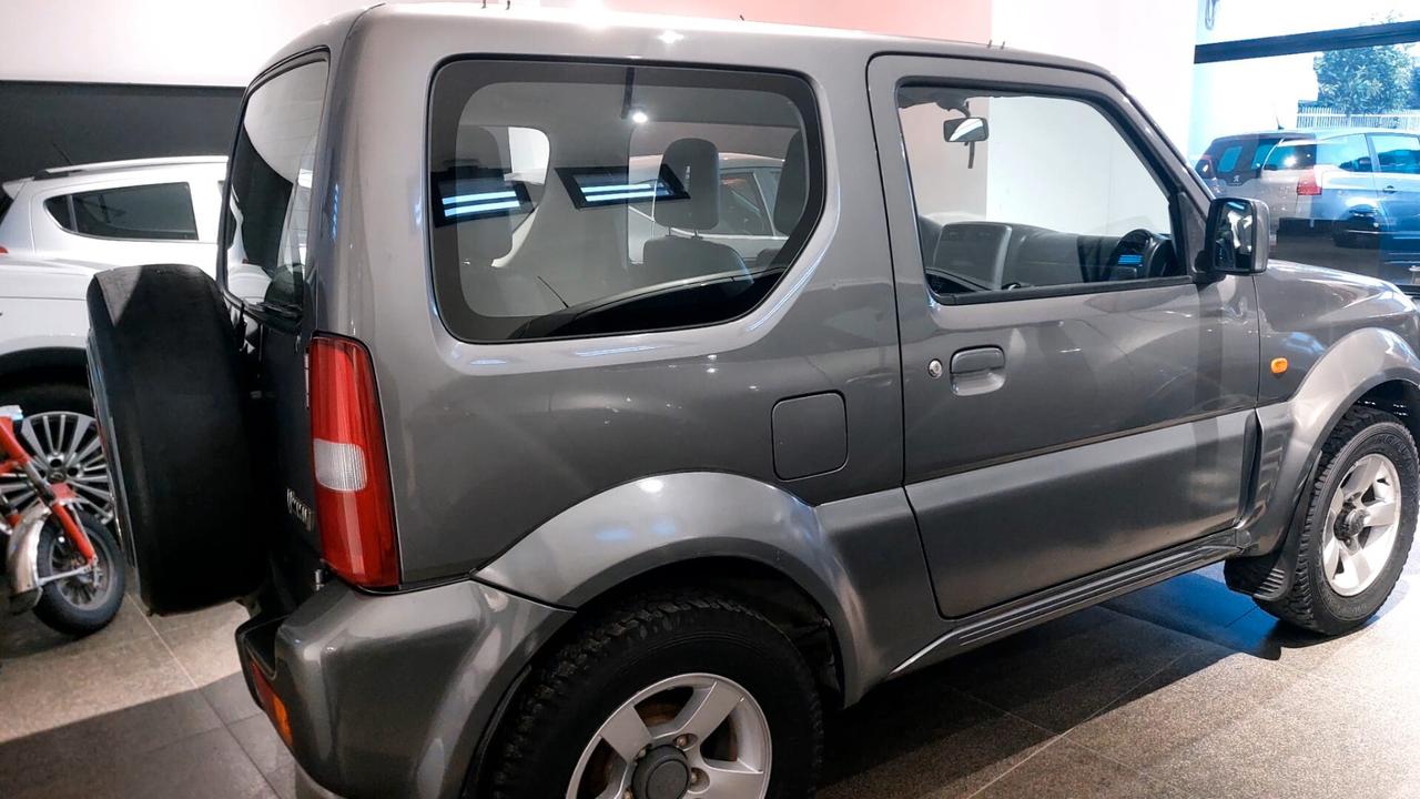Suzuki Jimny 1.3i 16V cat 4WD JLX Più