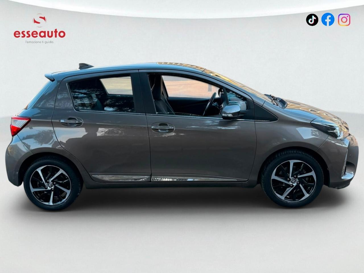 Toyota Yaris 1.5 5 porte Lounge