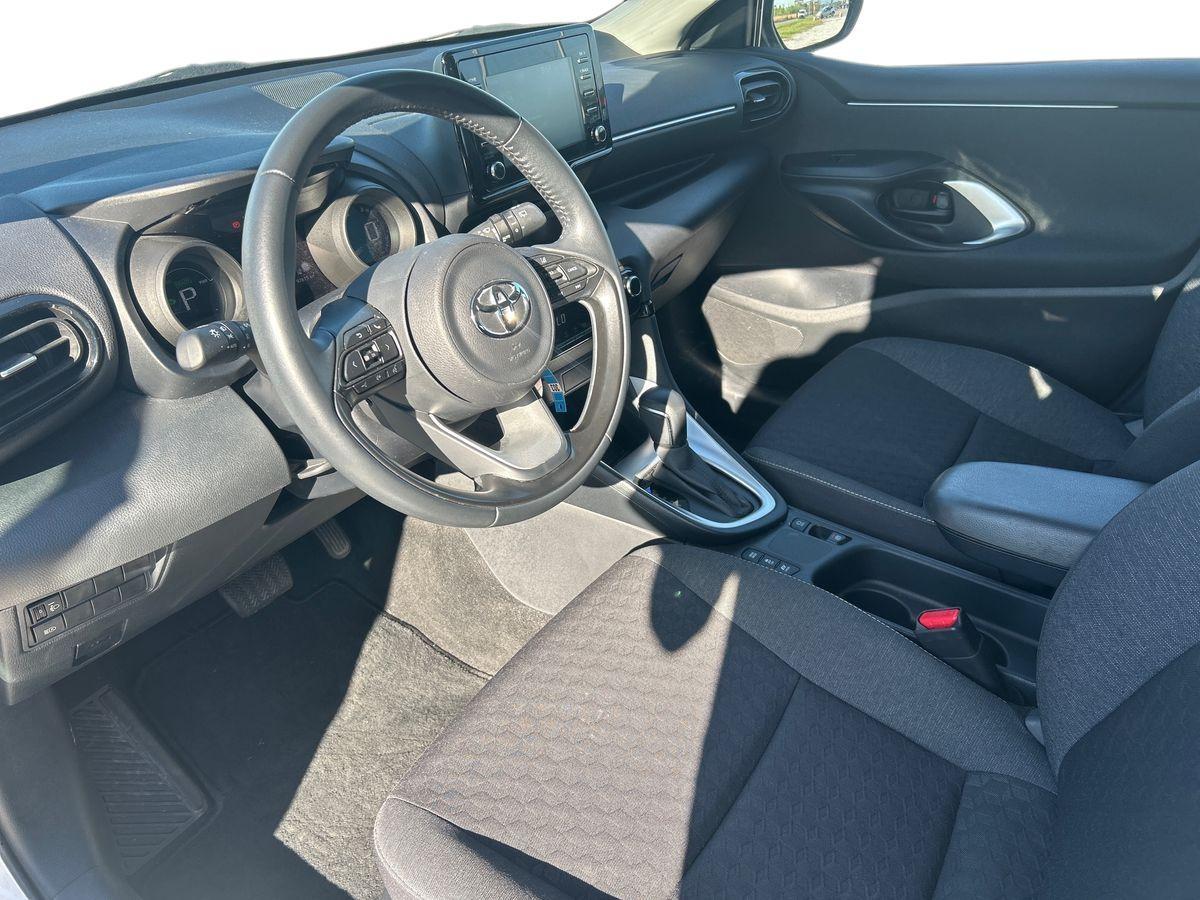 TOYOTA Yaris 4ª serie - Yaris 1.5 Hybrid 5 porte Trend