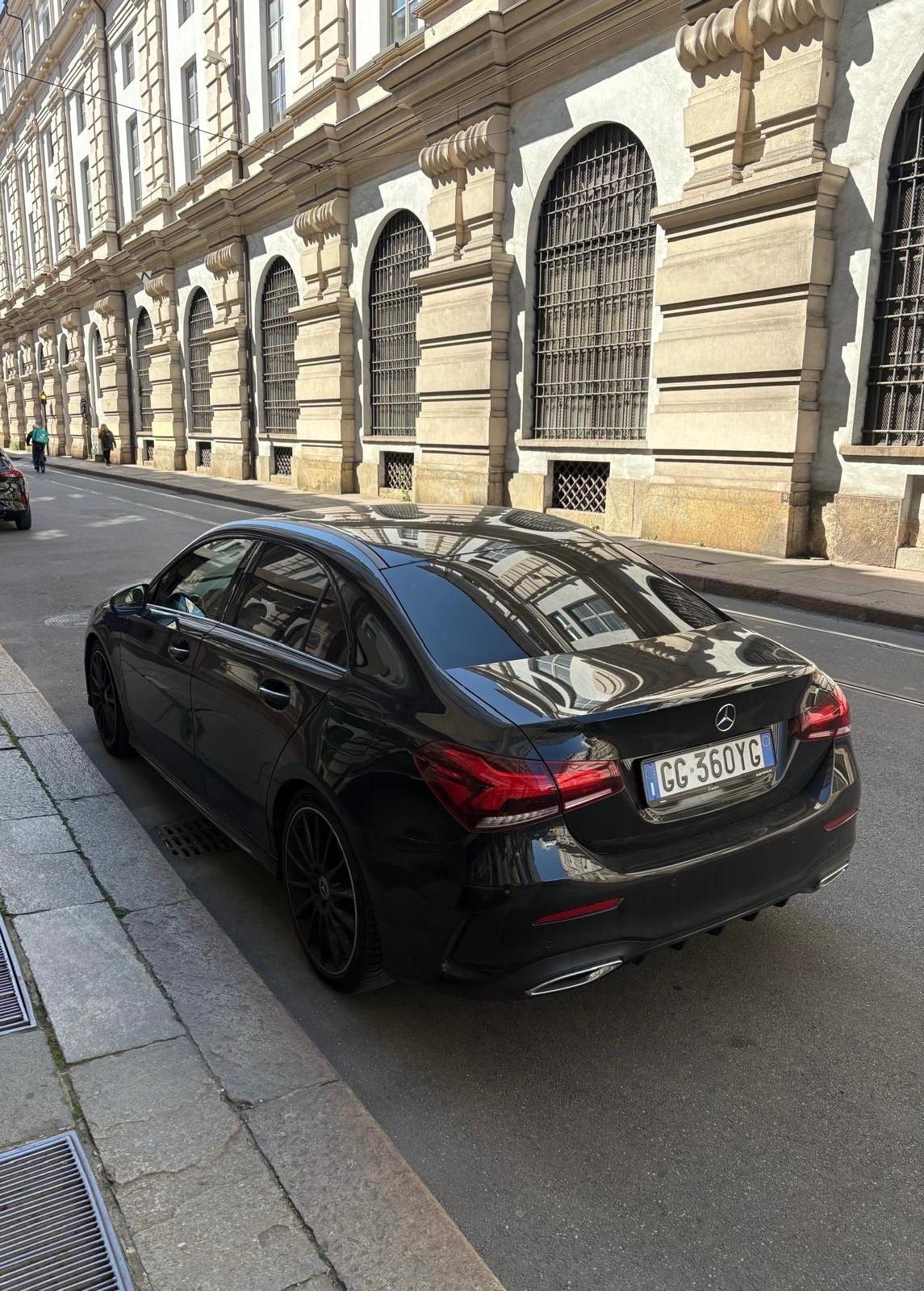 Mercedes-benz A 200 Premium AMG