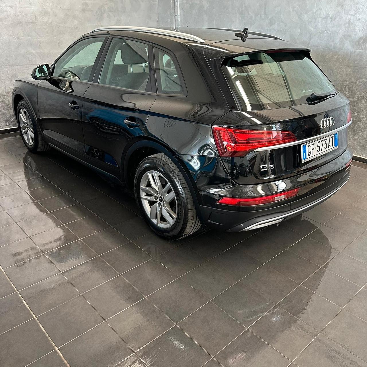 Audi Q5 30 TDI S tronic Business