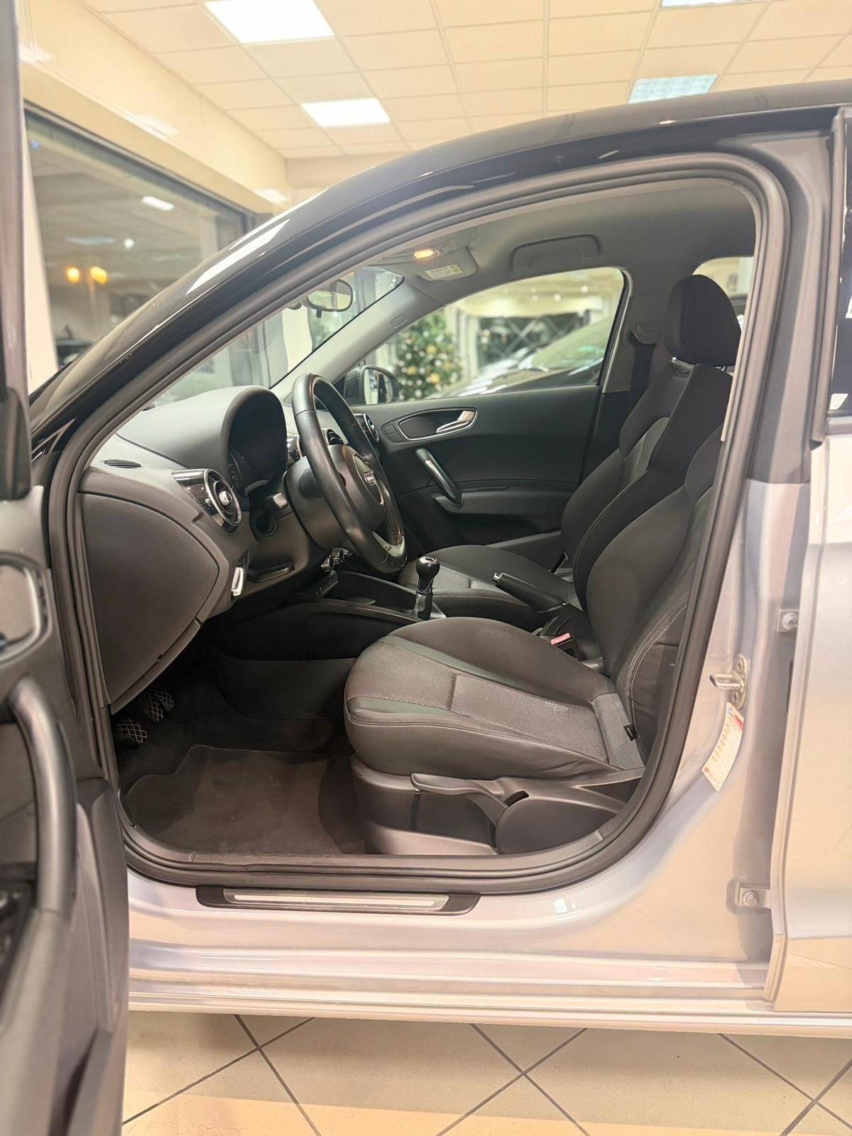 Audi A1 1.6 TDI 105 CV S line edition plus