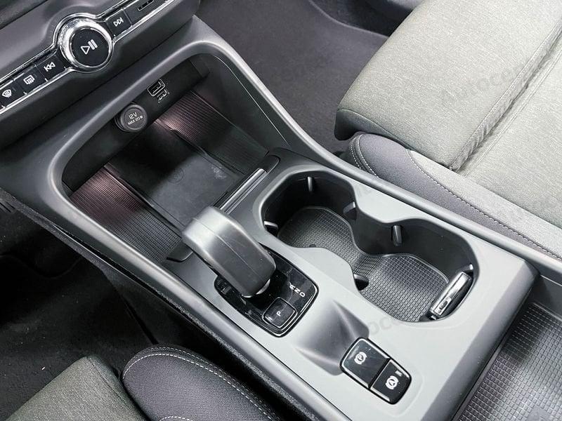 Volvo XC40 XC40 T4 PLUG IN AUT CORE **AUTOCARRO N1**