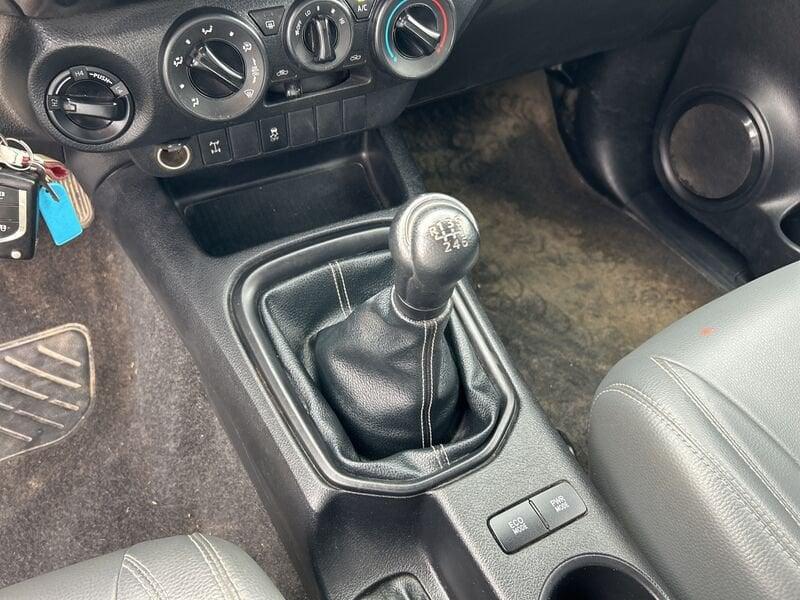 Toyota Hilux 2.4 D-4D 4WD 4 porte Double Cab Comfort
