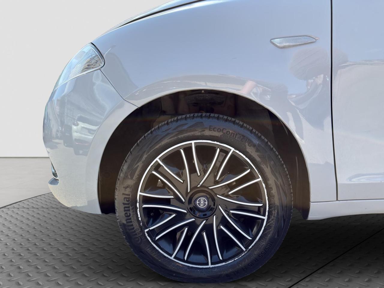 Lancia Ypsilon 1.2 69cv Gold 2019