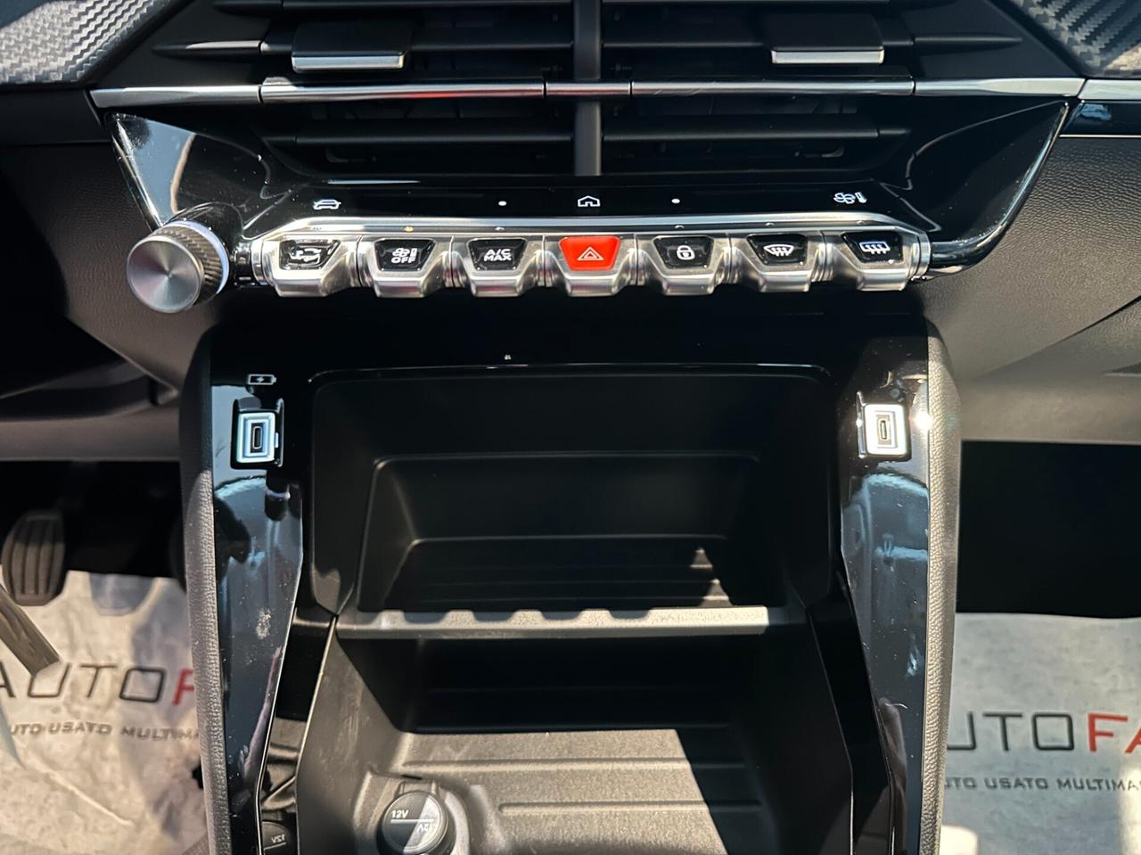 Peugeot 208 Hybrid 110 e-DCS6 Business