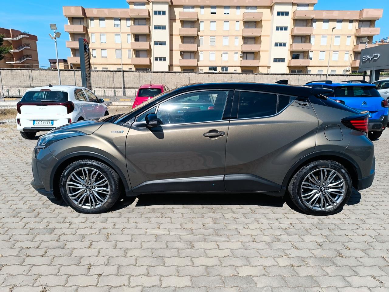 Toyota C-HR 2.0 Hybrid E-CVT Lounge