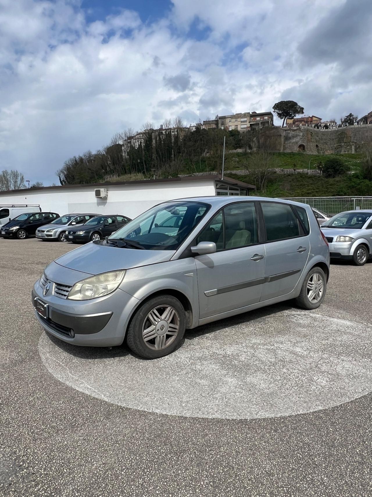 Renault Scenic Scénic 1.9 dCi/130CV Luxe Dynamique