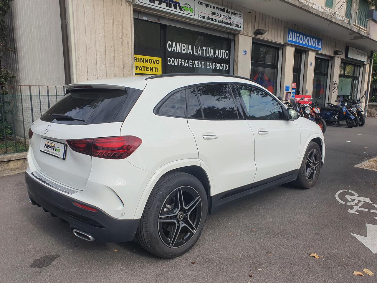 Mercedes-benz GLA 180 d Automatic AMG Line Advanced Plus