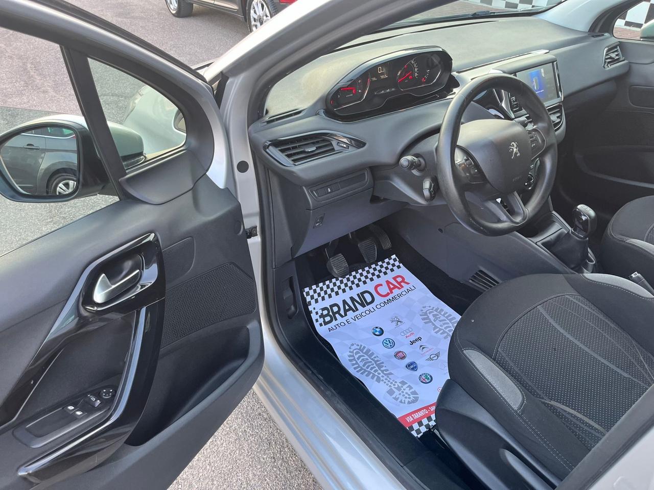 Peugeot 208 1.4 HDi 68 CV 5 porte Unipro 2014