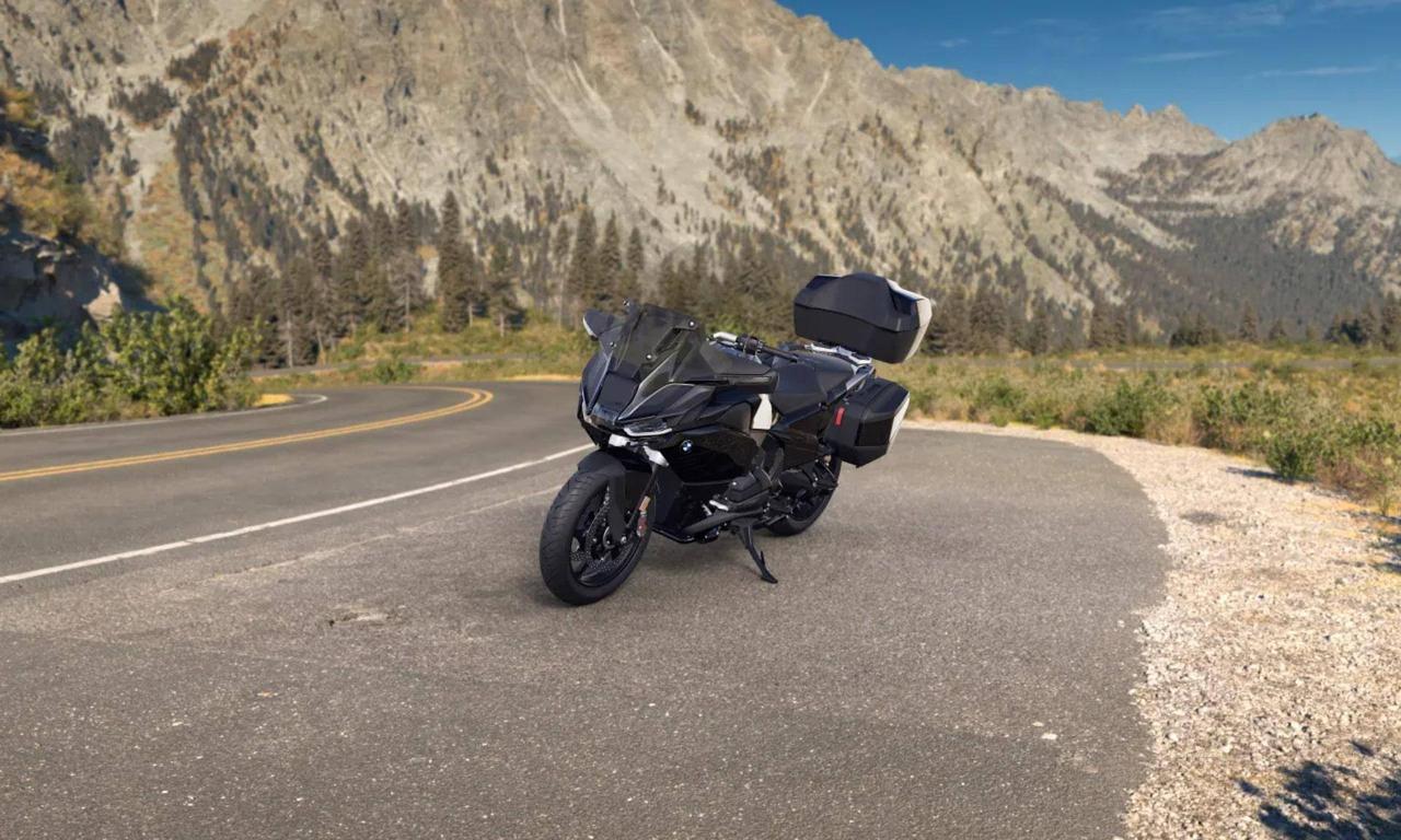 BMW R 1300 RT Triple Black