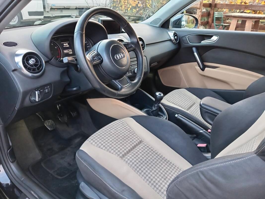 Audi A1 1.2 tfsi Attraction c clima