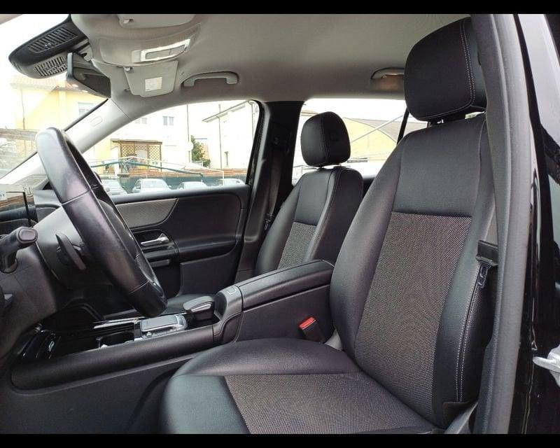 Mercedes-Benz GLB GLB 180 d Automatic Business