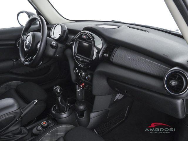 MINI Cooper 5 porte 1.5