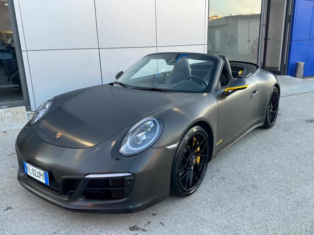 Porsche 911 3.0 Carrera 4 GTS Cabriolet