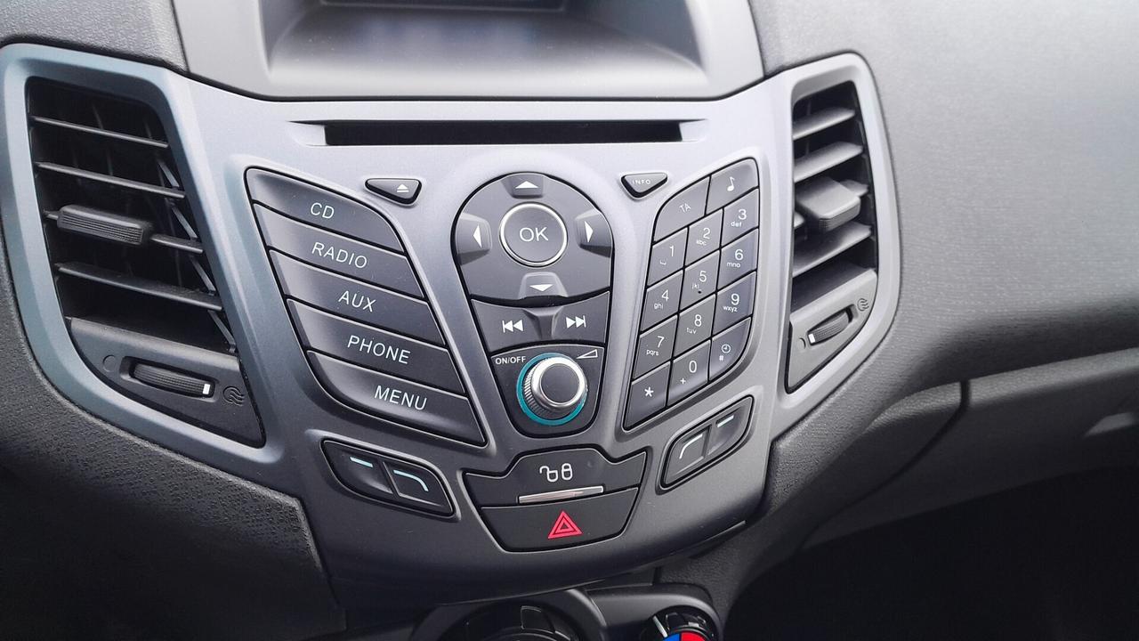 Ford Fiesta 1.4 5p. Bz.- GPL Titanium