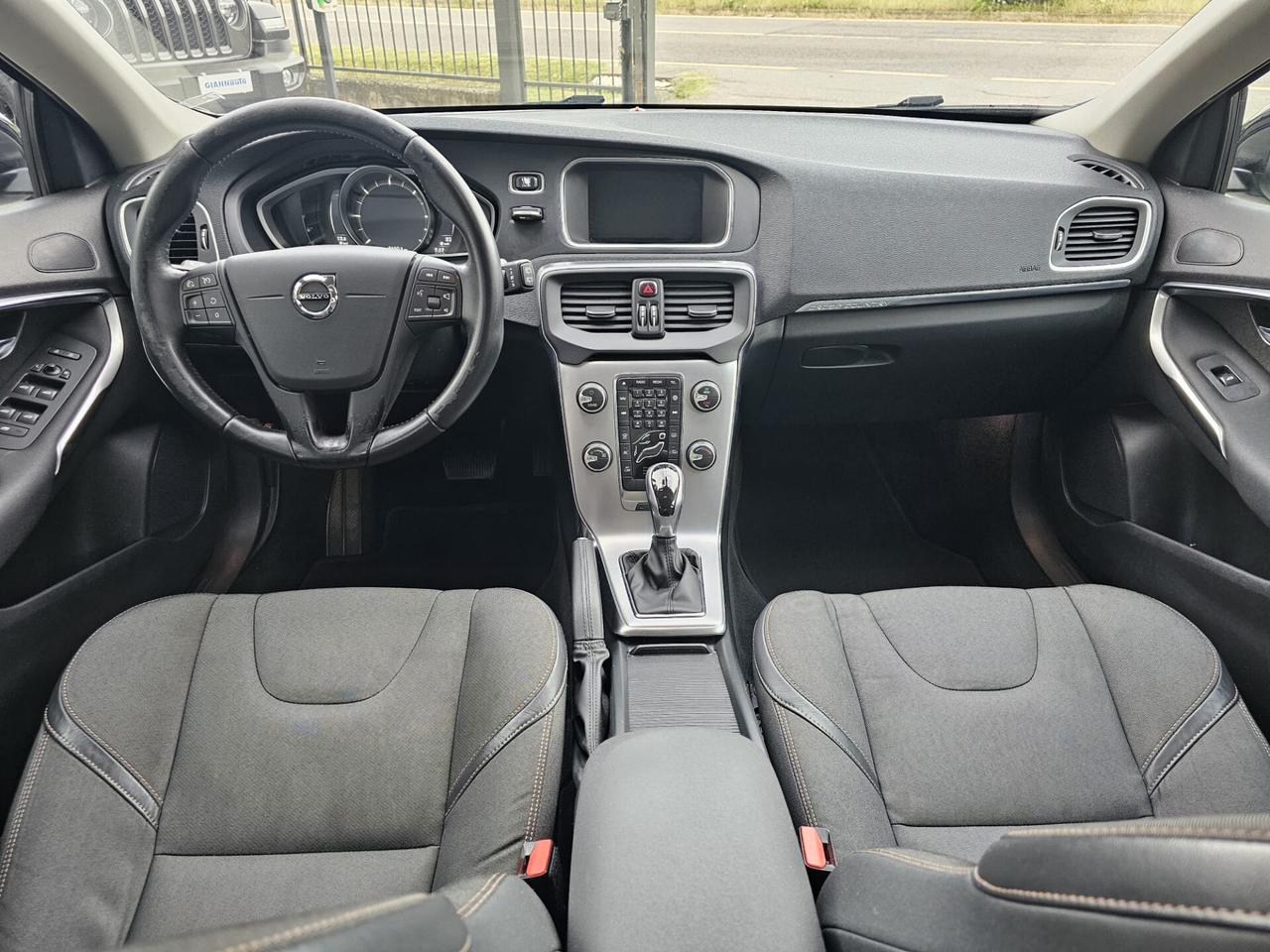 Volvo V40 Cross Country D2 Geartronic Business