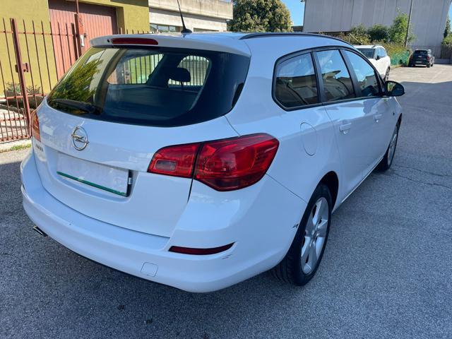 OPEL Astra 1.4 Turbo 140CV Sports Tourer GPL Tech Cosmo