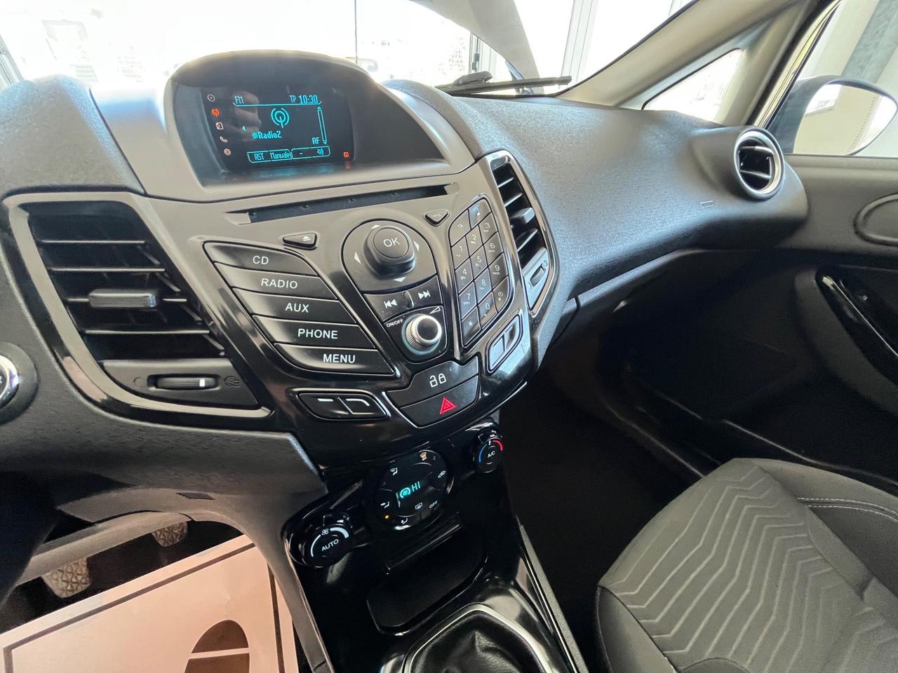 Ford Fiesta 1.5 TDCi 75CV 5 porte Titanium