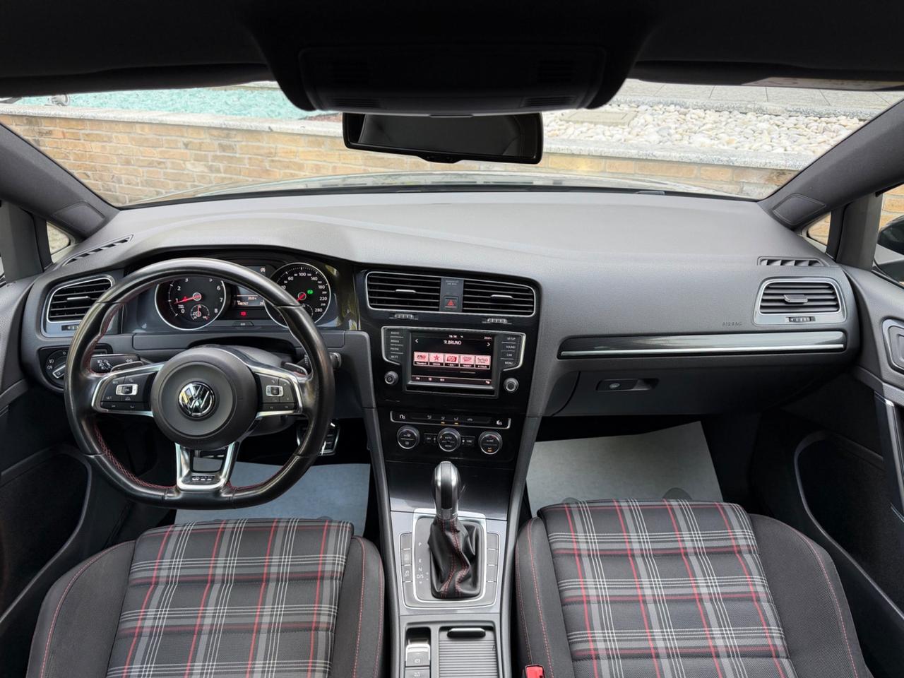 Volkswagen Golf GTI Performance 2.0 TSI DSG 5p. BlueMotion Technology