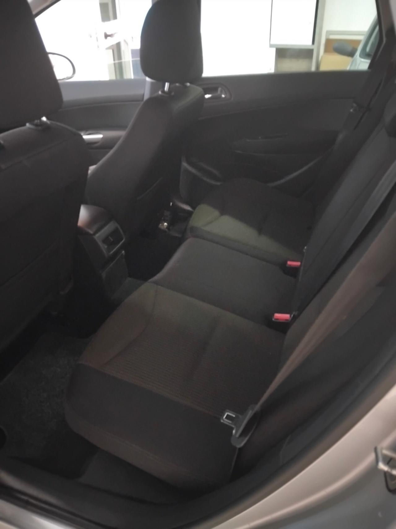 Peugeot 308 1.6 8V e-HDi 115CV Stop&Start SW Active