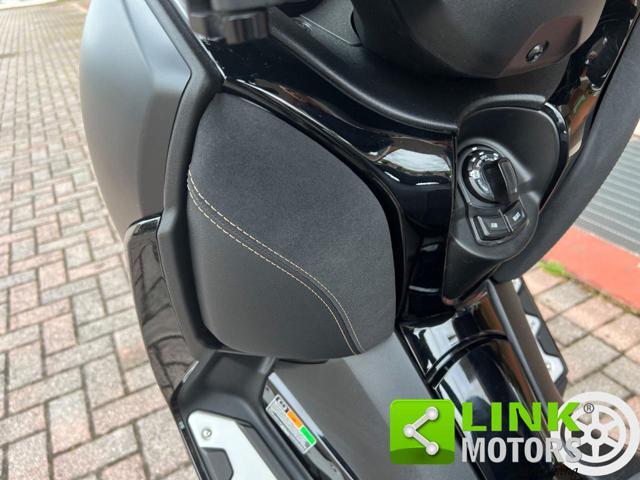 YAMAHA X-Max 400 Iron ABS - 2020