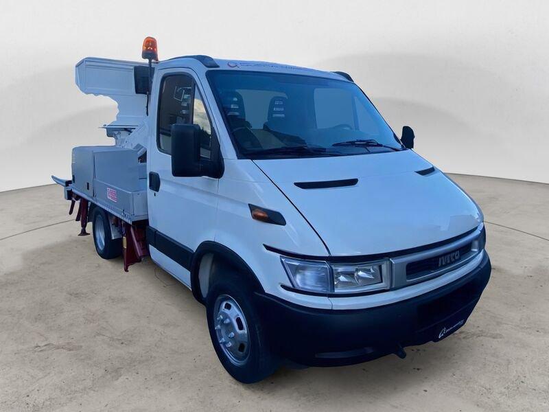 Iveco Daily IVECO DAILY 35C13 128 cv 6 MARCE CON PIATTAFORMA AEREA