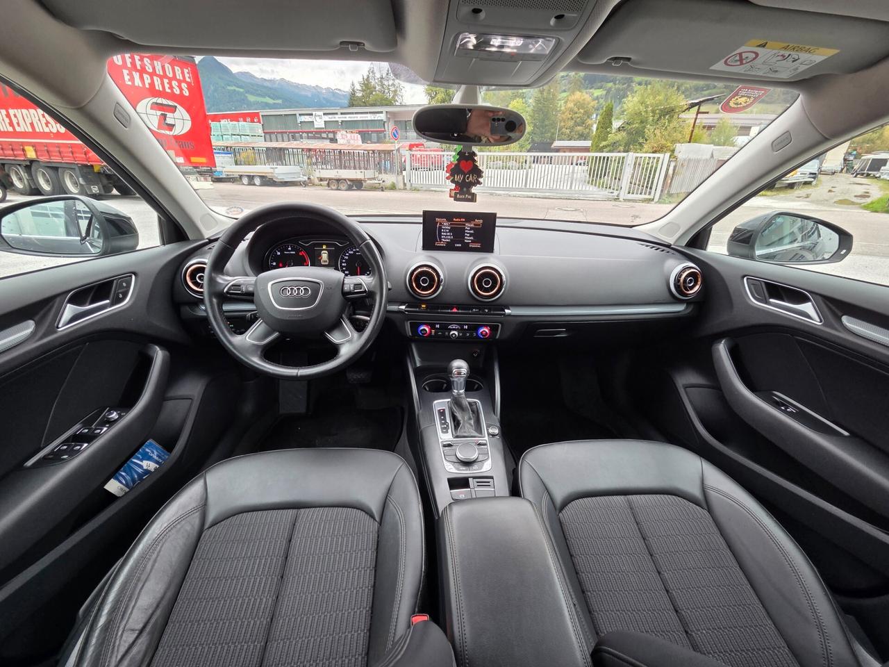 Audi A3 1.6 TDI clean diesel S tronic Attraction