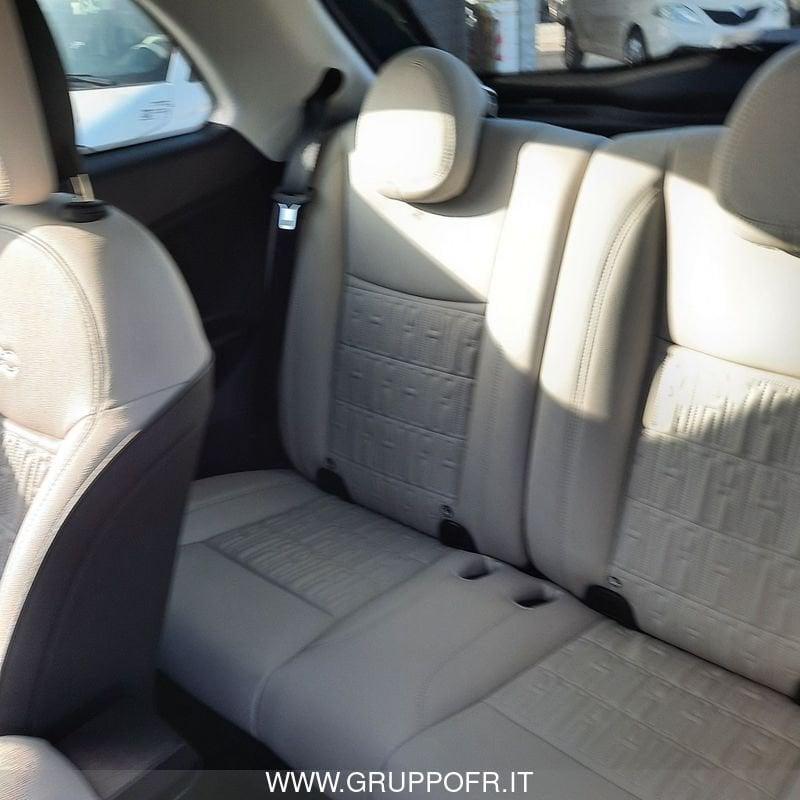FIAT 500 La Prima Berlina 320 42 kWh