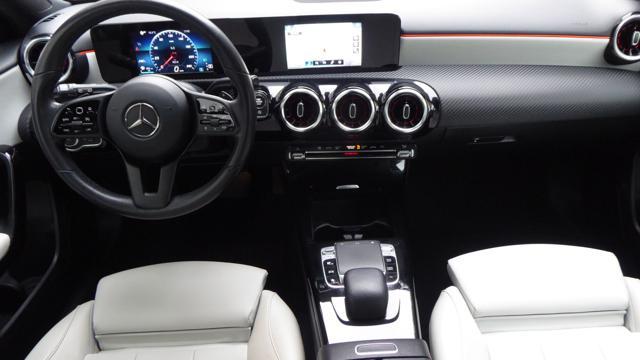 MERCEDES-BENZ A 180 d Automatic Business