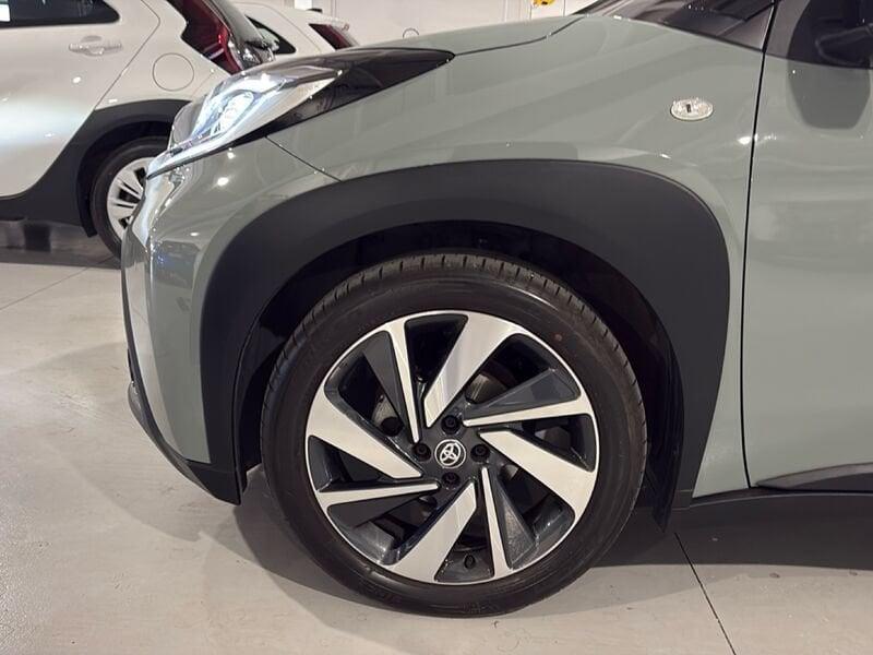 Toyota Aygo X 1.0B (72 CV) Lounge S-CVT
