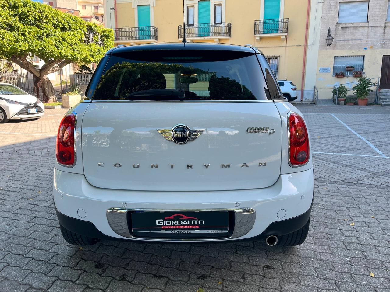 Mini Cooper D Countryman 2.0 Business Automatica