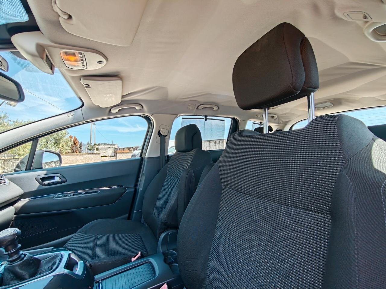 Peugeot 5008 1.6 HDi 112CV Business