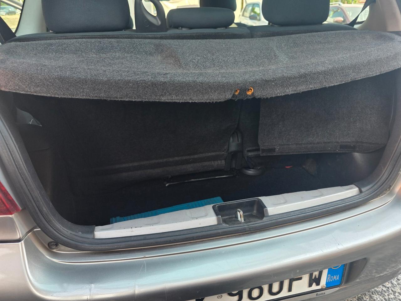 Toyota Yaris 1.3 16V cat 3 porte Sol