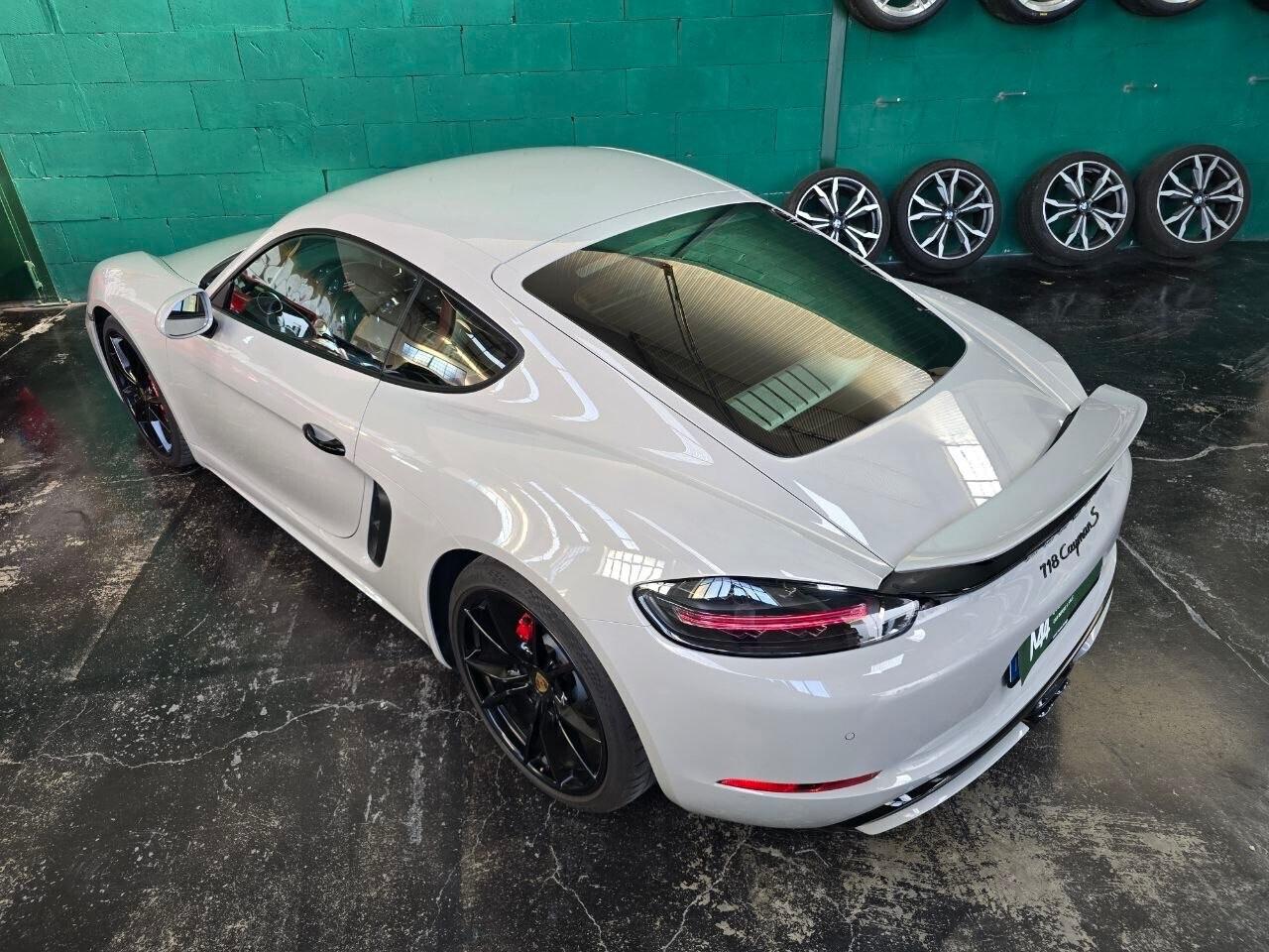 Porsche 718 Cayman 2.5 S