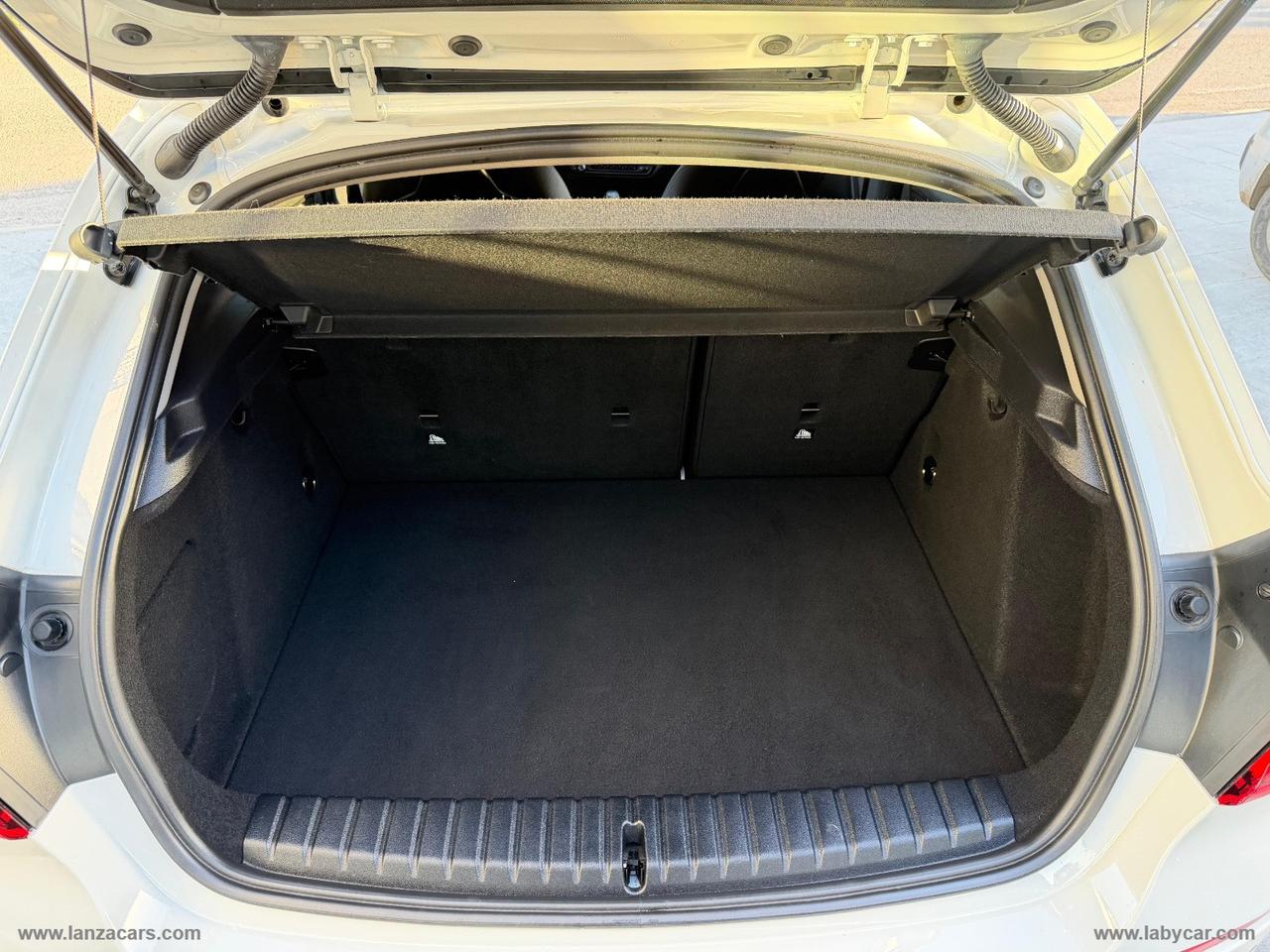 BMW 116d 5p. Advantage