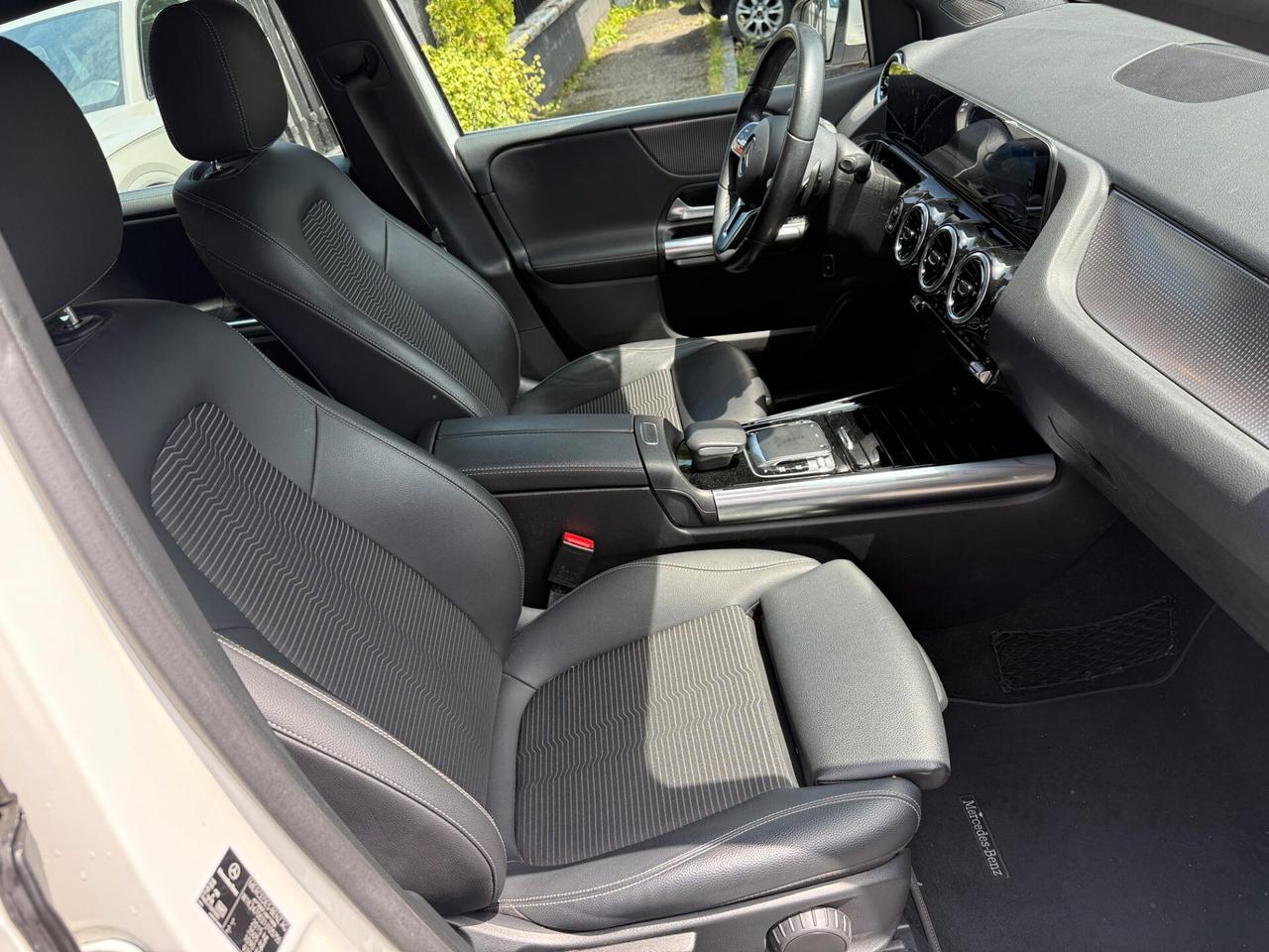 Mercedes-benz B 180 B 180 d Automatic Premium