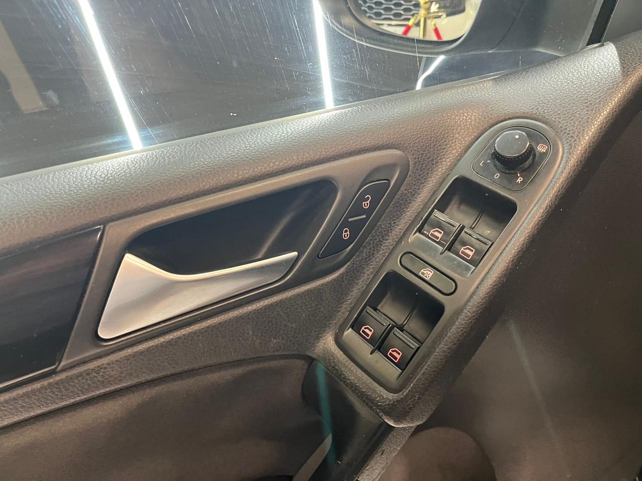 Volkswagen Golf 1.6 TDI DPF 5p. Trendline OK NEOPATENTATI