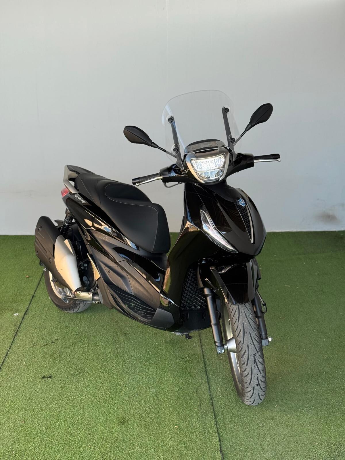 Piaggio Beverly 400
