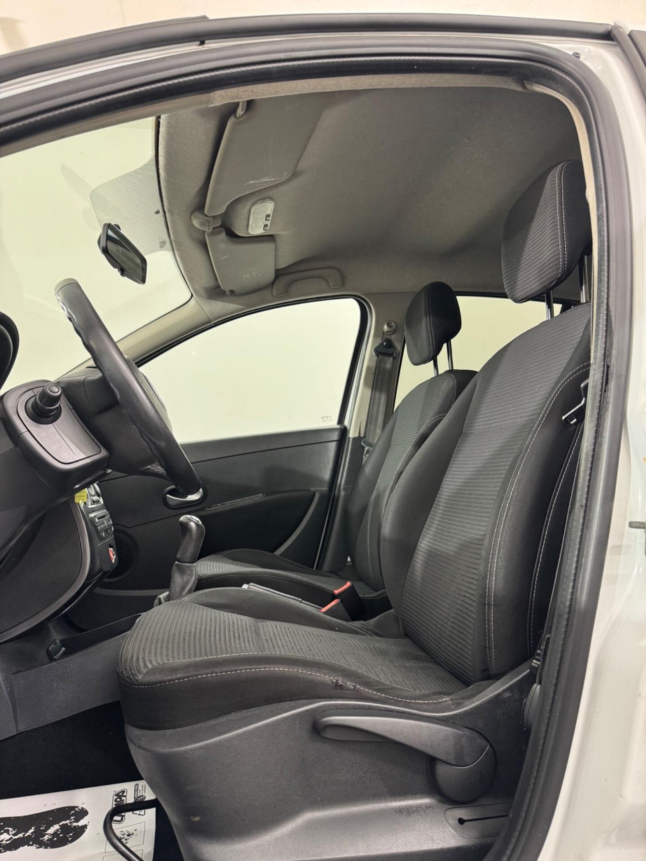 Renault Clio 1.5 dCi 90CV *NEOPATENTATI-NAVIGATORE*